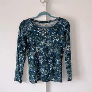 Lucky Brand shirt with rose motif. Blue and turquoise colors.